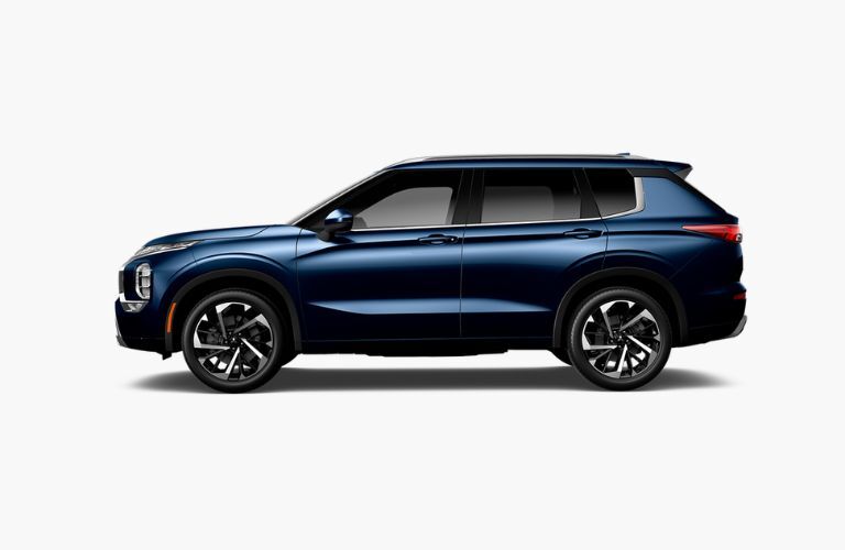 side view image of the 2024 Mitsubishi Outlander