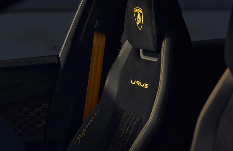 Lamborghini Urus Performante interior seats