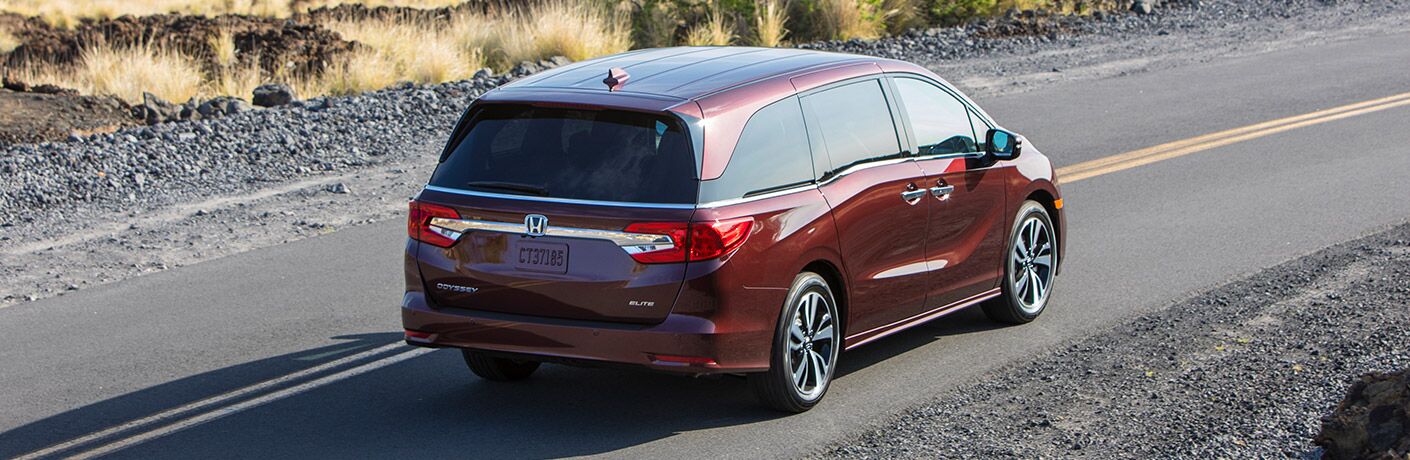 red honda odyssey rear view