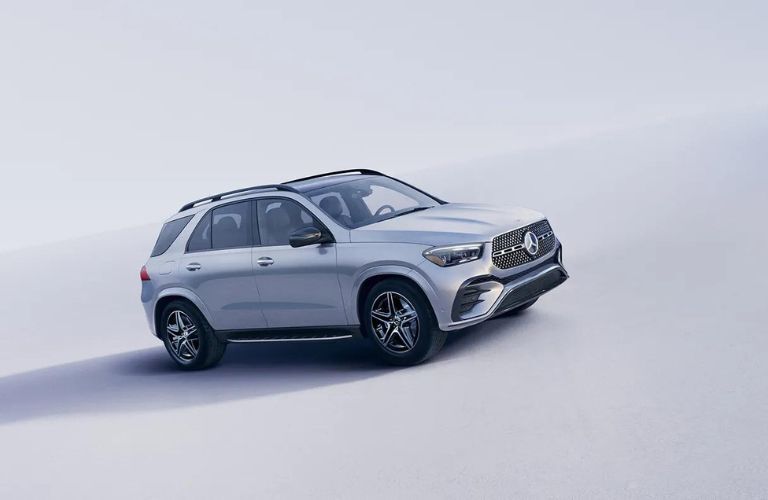 Front-quarter view of the 2024 Mercedes-Benz GLE 450 4MATIC SUV Gray