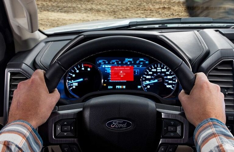 2021 Ford F-350 DRW XLT steering wheel