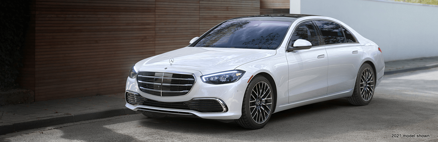 2022 Mercedes-Benz S-Class  white side front view