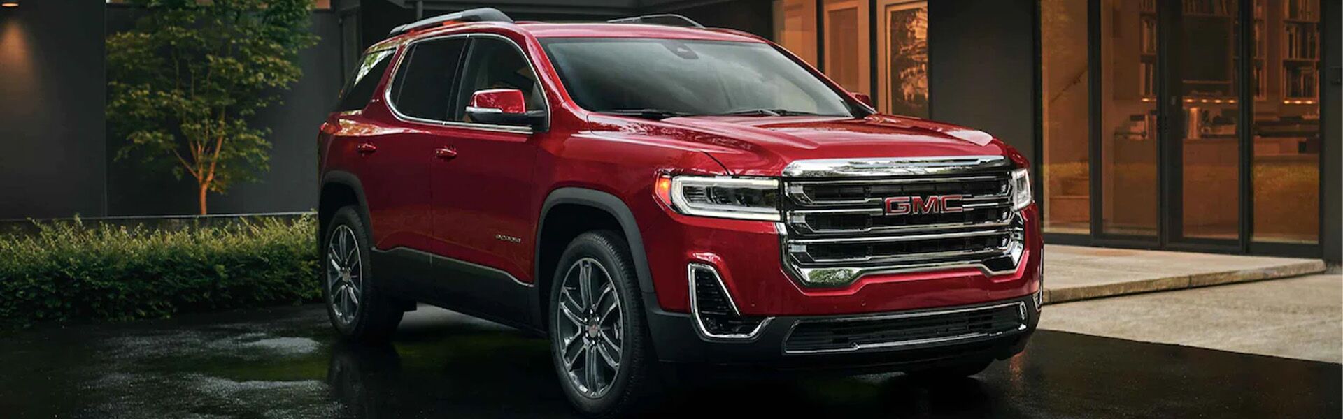 2023 GMC Acadia front view