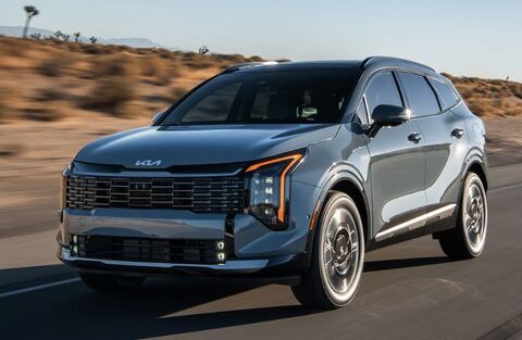 2026 Kia Sportage Hybrid on the road