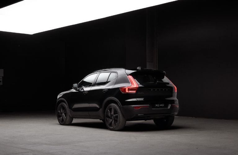 2025 Volvo XC40 exterior rear view