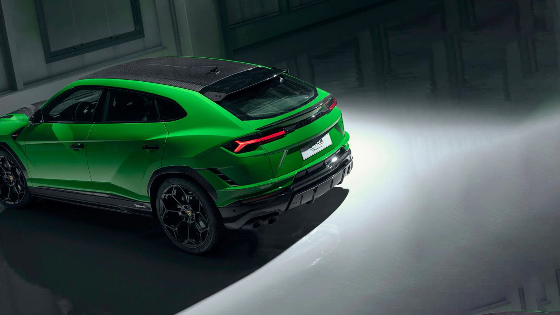 URUS Performante exterior
