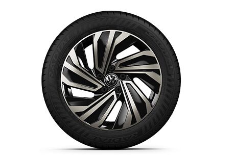 Volkswagen Jetta's 17" alloy wheels