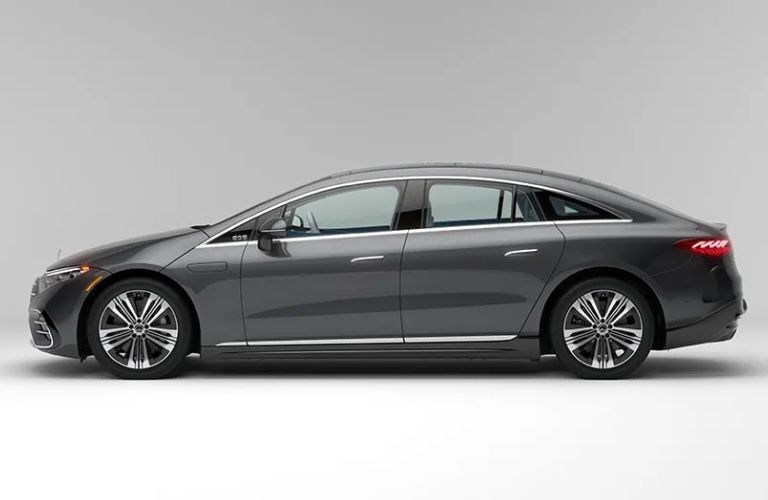 side view image of the 2025 Mercedes-Benz EQS Sedan