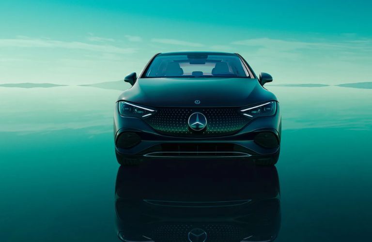 Front view of the 2023 Mercedes-Benz EQE 500 4MATIC®