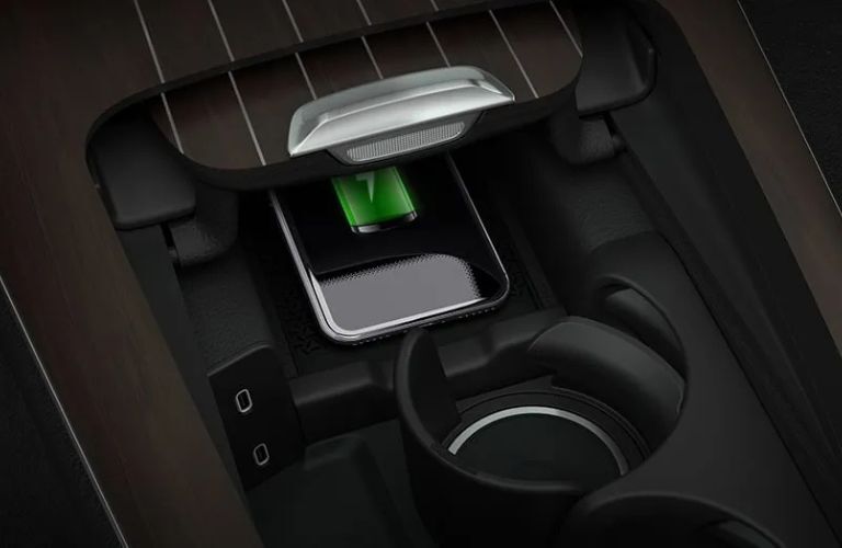 NFC charging tray of the 2025 Mercedes-Benz E 350 Sedan