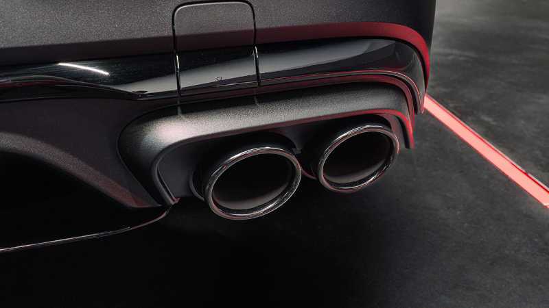 The dual exhaust of the 2027 Mercedes-AMG® GLC 53 Coupe