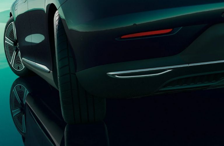 close up of the 2025 Mercedes-Benz EQE Sedan wheels at an angle