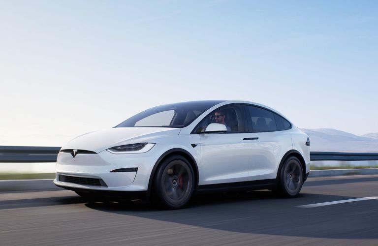 Tesla Model X Plaid exterior side looks