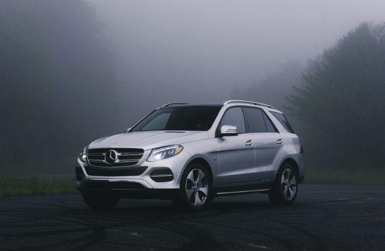 2017 MB GLE exterior front fascia and driver side in foggy forest