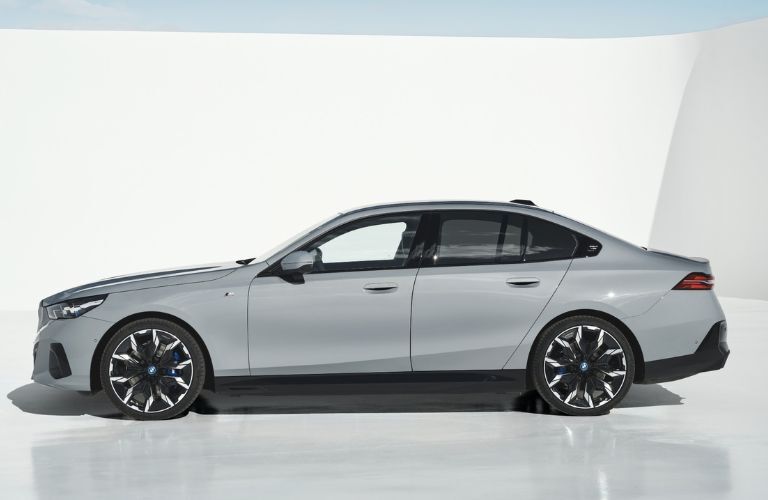 Side view of the 2024 BMW i5