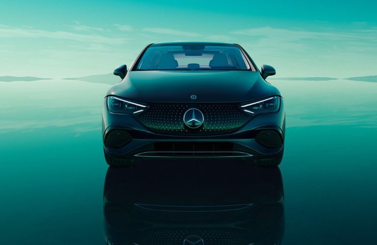 2023 Mercedes-Benz hybrid sedan front view logo