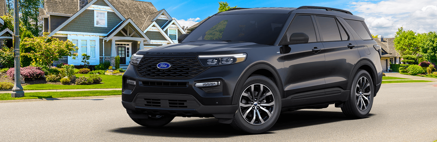 2023 Ford Explorer Limited front and side view