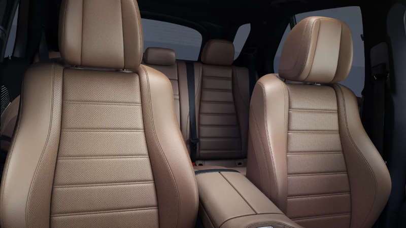 The rich leather interior of the GLE 350 4MATIC®