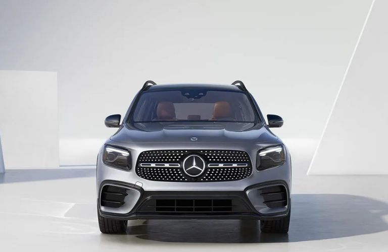 Mercedes-Benz vehicle exterior front view