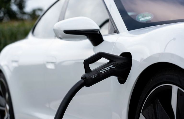 Porsche Taycan Turbo Charging