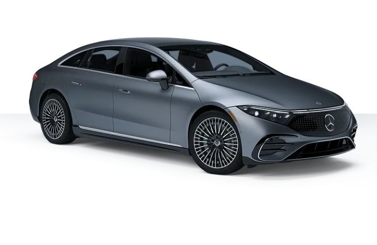 Front-quarter view of the 2024 Mercedes EQS 450+