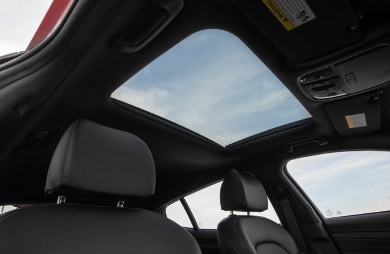 2022 Kia Stinger Sunroof