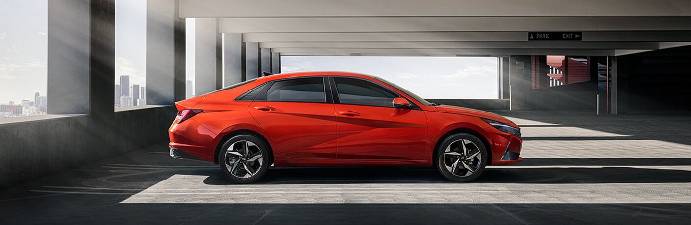 2021 Hyundai Elantra exterior right side view