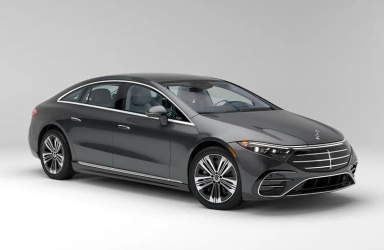 diagonal front view image of the 2025 Mercedes-Benz EQS Sedan