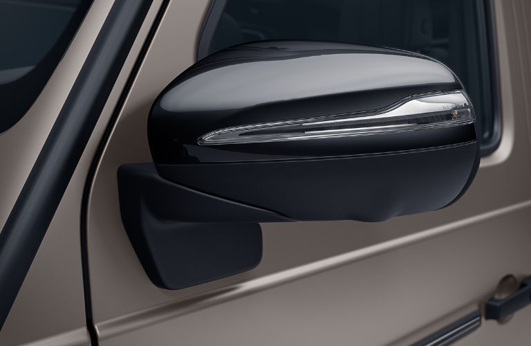 Side mirror of the 2023 Mercedes-Benz G-Class