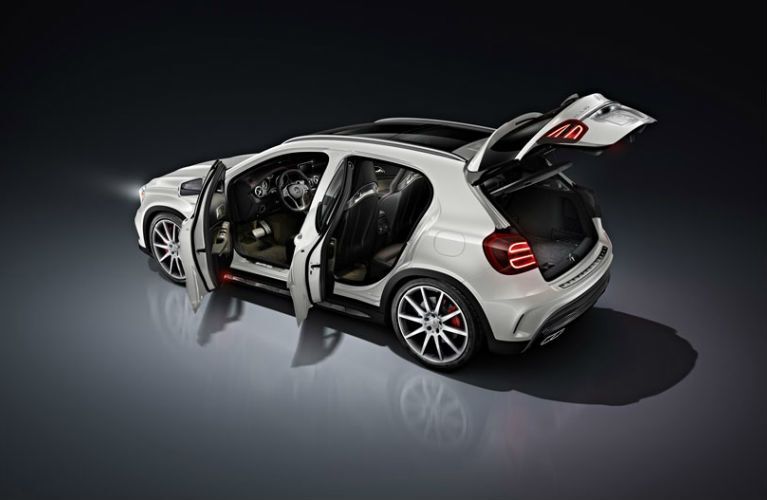 2017 Mercedes-Benz GLA size