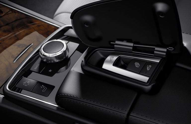 2017 E-Class Cabriolet Command Dial