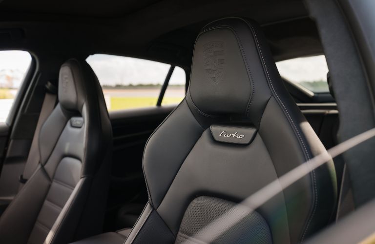 front seats of the 2025 Porsche Panamera Turbo E-Hybrid