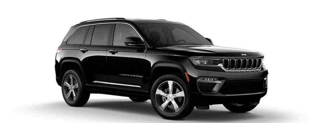 2022 Jeep Grand Cherokee exterior right angle view