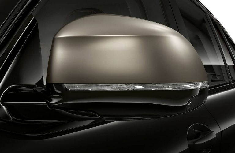 2020 BMW X4 side mirror view