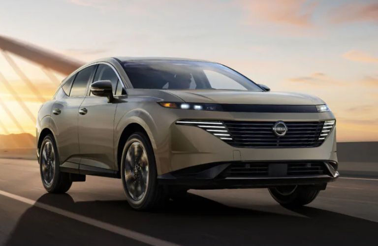2025 Nissan Murano side and front view