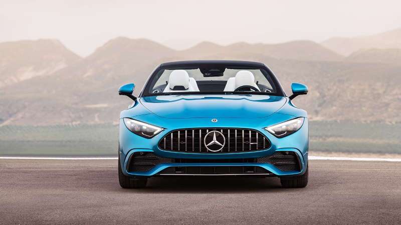 A front exterior view of the 2026 Mercedes-Benz AMG® SL 43 Roadster near Scottsdale