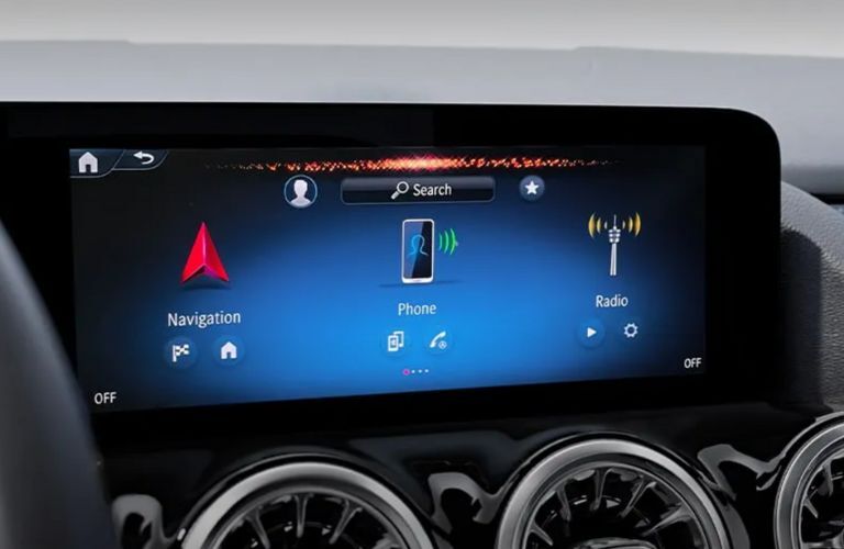 display of a Mercedes-Benz showing Navigation