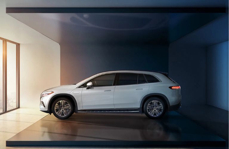 2026 Mercedes-Benz EQS SUV exterior side view