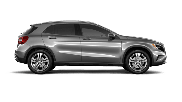 2017 Mercedes-Benz GLA 250 4MATIC in the spotlight