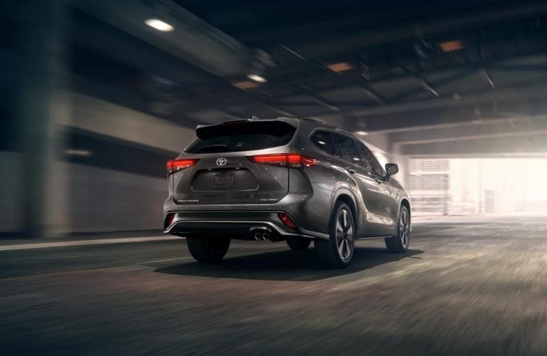 Rear view of a 2023 Toyota Highlander