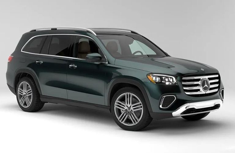 Front-quarter view of the 2025 Mercedes-Benz GLS 450 SUV