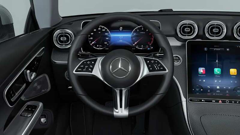 The controls and displays in the Mercedes-Benz CLE 450 4MATIC® Coupe