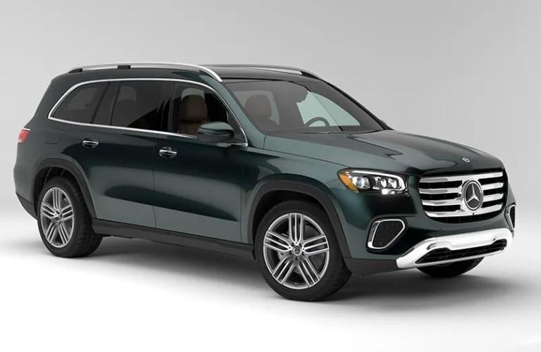 diagonal front view image of the 2025 Mercedes-Benz GLS 450 SUV