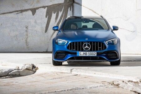 2021 MB E-Class Wagon exterior front fascia in front of wall_o