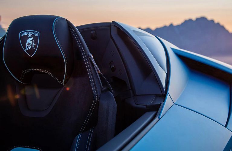 image of a seat of the Lamborghini EVO Spyder