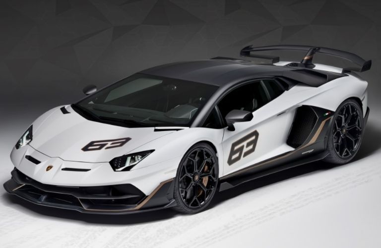 2021 Lamborghini Aventador SVJ top quarter view