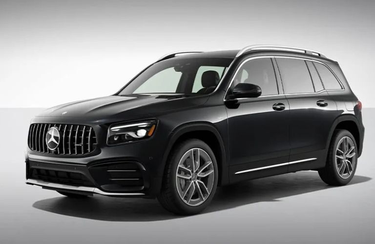 Front-quarter view of the 2025 Mercedes-Benz GLB 250 SUV Black