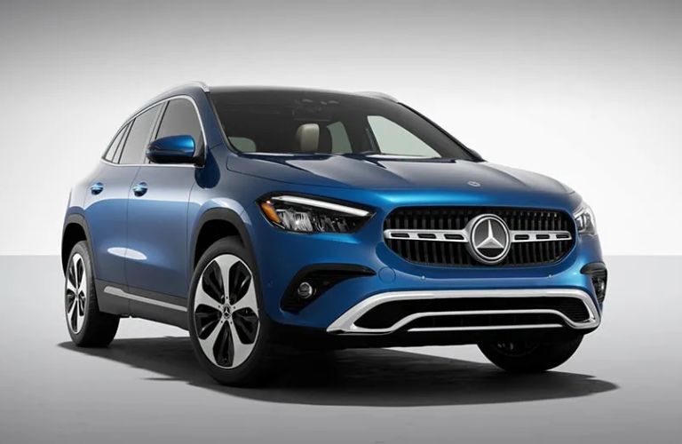 diagonal front view image of the 2025 Mercedes-Benz GLA 250 4MATIC® SUV