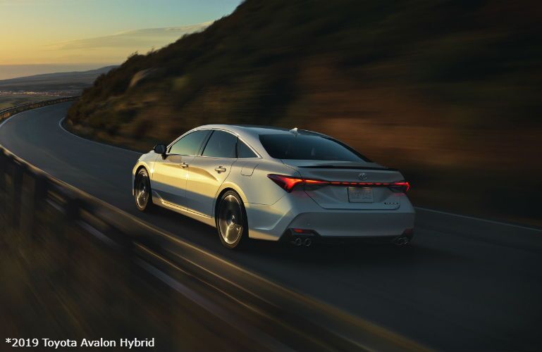 2019 Toyota Avalon Hybrid Vs Camry Get More Toyota Hybrid Info