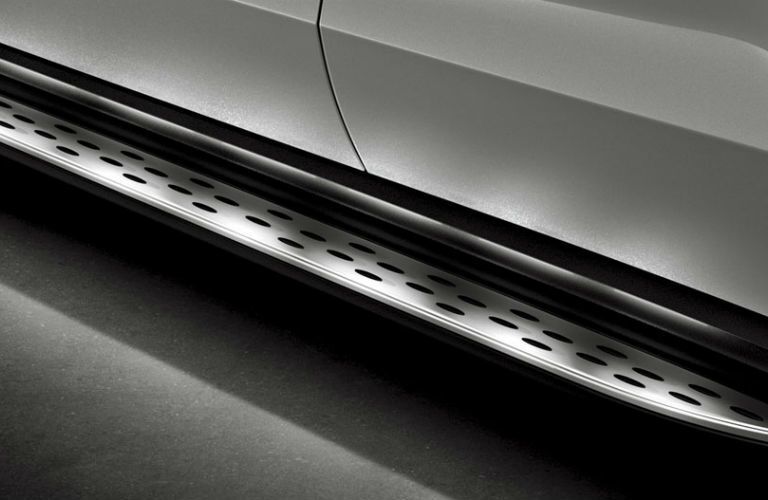 GL-Class Illuminated Running Boards